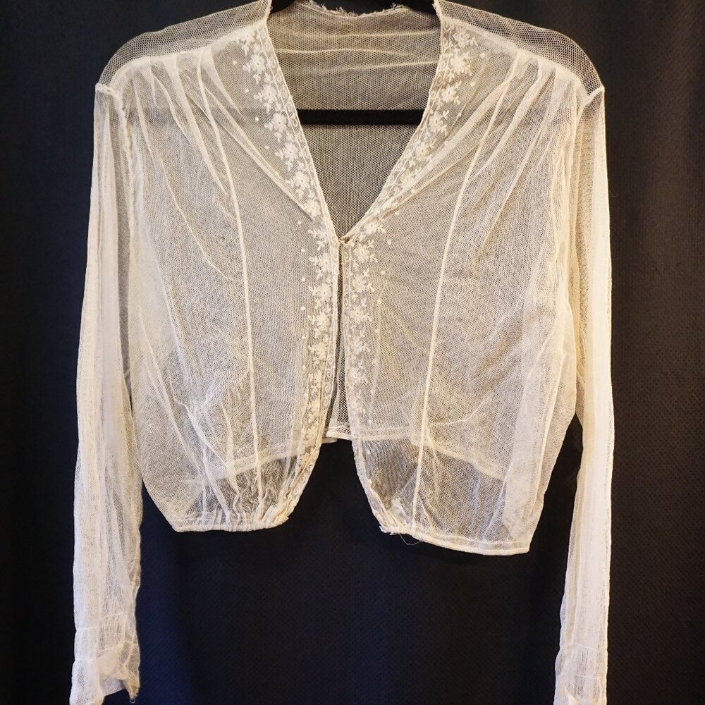 True VINTAGE lacy blouse